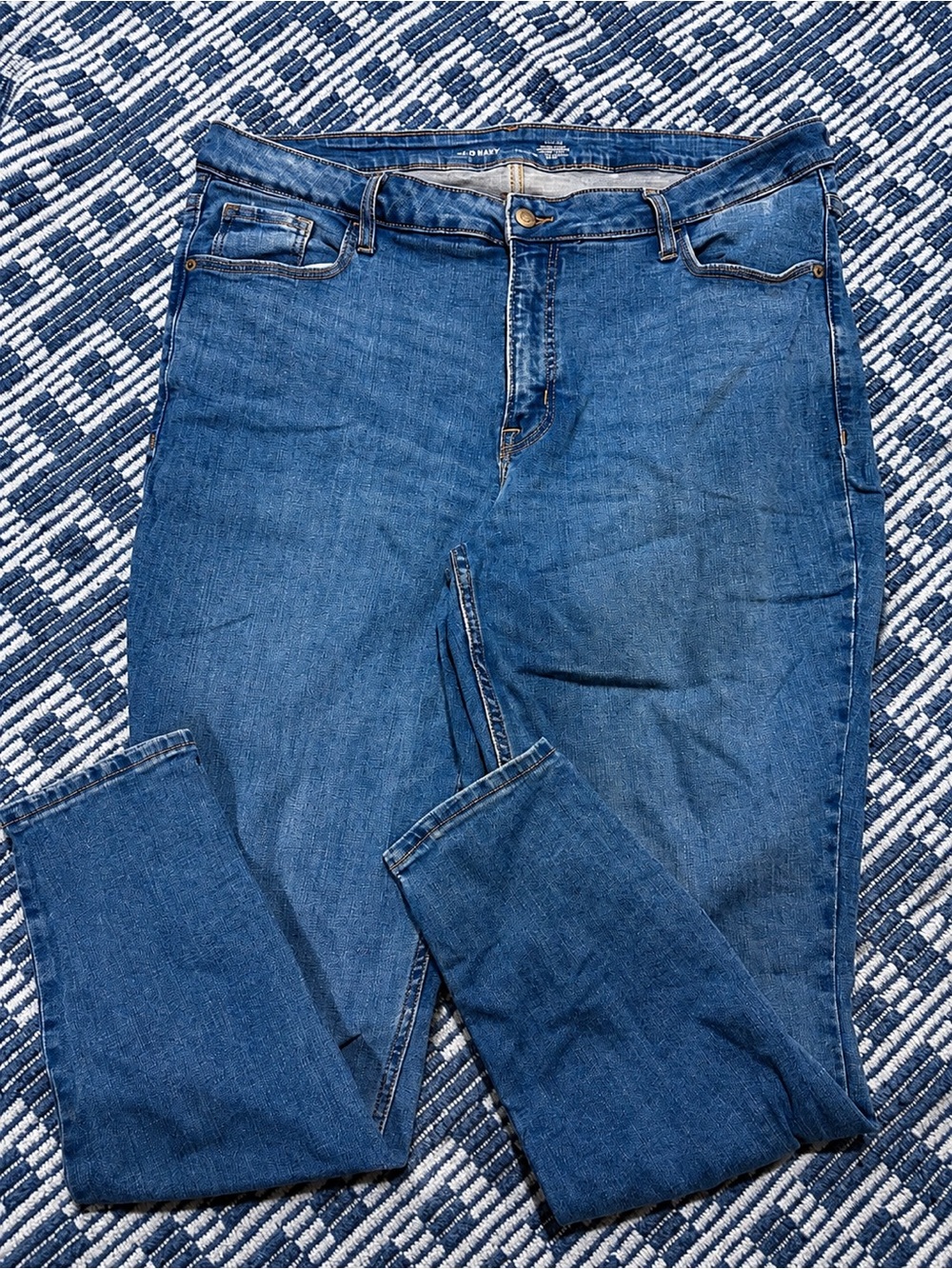 Old Navy Rockstar Super Skinny Jeans